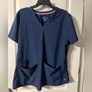 Med couture size xl activate top and size xxl insight jogger bottoms